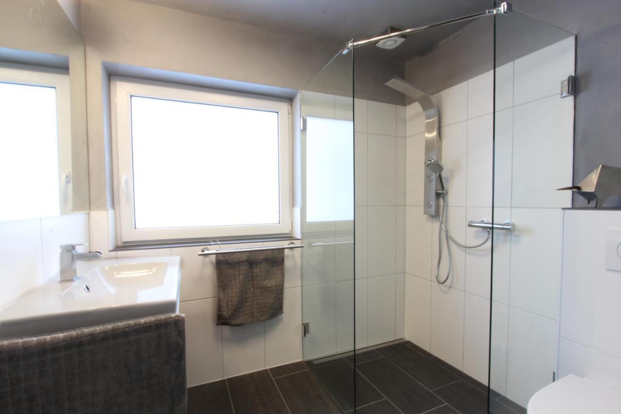 Blaues Haus Apartment Моншау Екстериор снимка